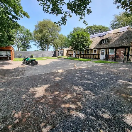 Charming Countryside Oasis Near Horsens, 2 Affittacamere Hornsyld